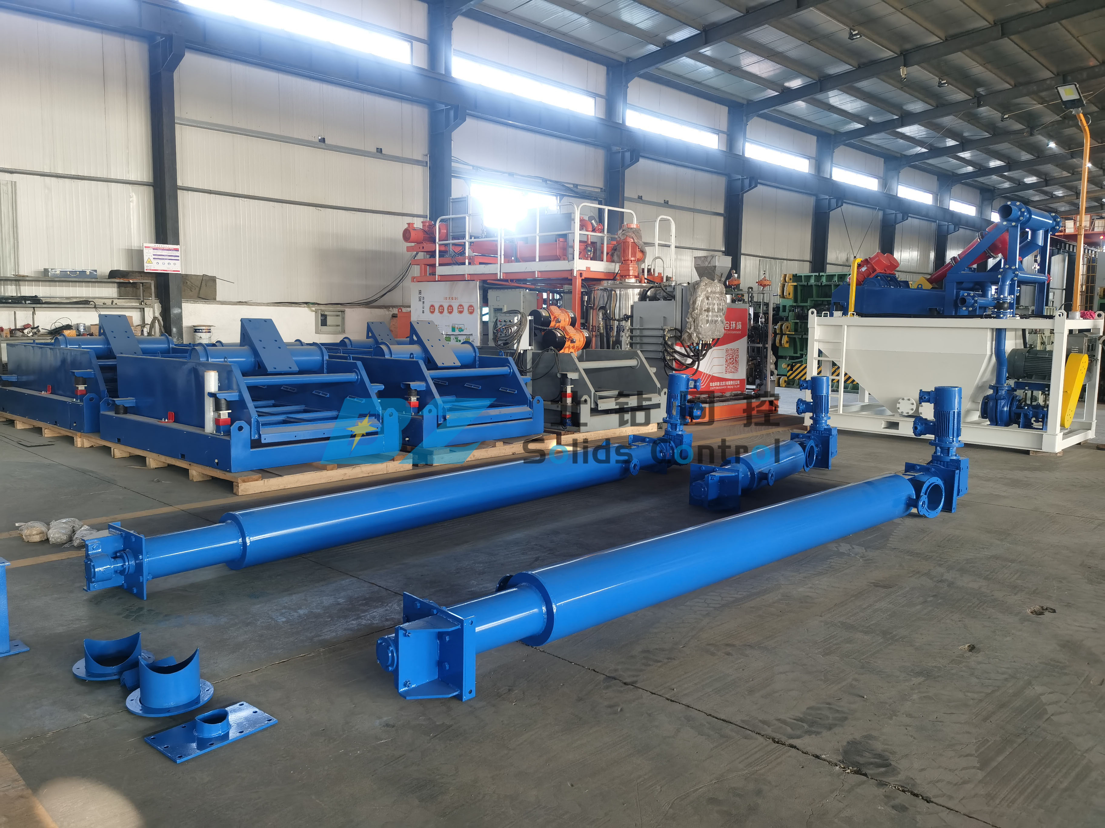 BZ screw conveyor were sent to oil sludge treatment site